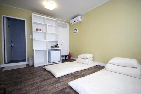 Crib 49 Guesthouse - Foreigner Only Soul Exteriér fotografie
