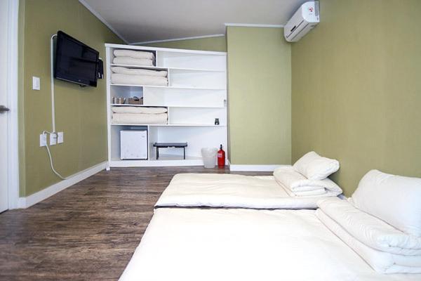 Crib 49 Guesthouse - Foreigner Only Soul Pokoj fotografie